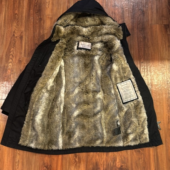 Aritzia Babaton goose down faux fur Parker. Waterproof and windproof fabric. - Picture 6 of 13